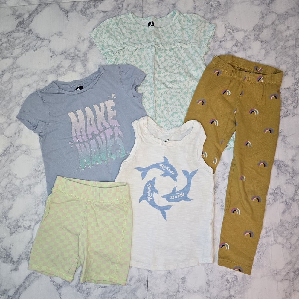 Gap Kids Size 4 Clothing Bundle T-shirts Tank Bike Shorts Leggings